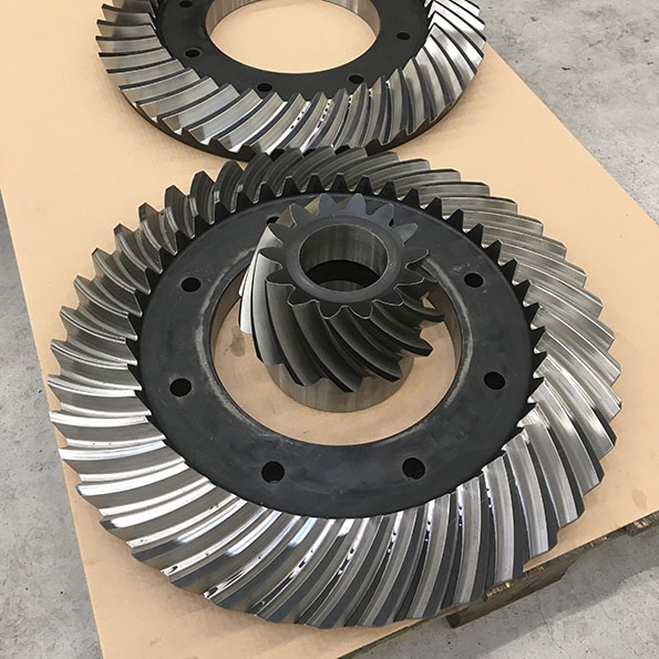 spiral-bevel-gears-sanders-gears-castings-machining